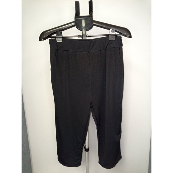 Women's Black Leggings Size Large they are Capris Pants - Picture 1 of 4